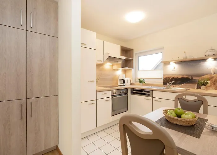 Lindenbuschen 2 4 * Kellenhusen