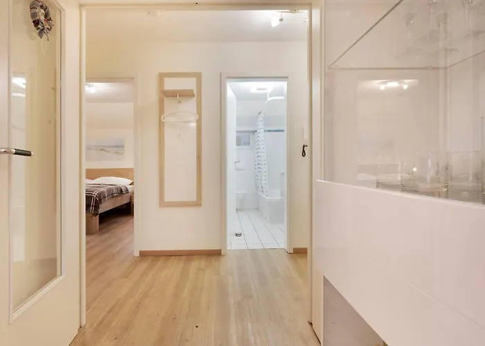 Lindenbuschen 2 4 * Kellenhusen